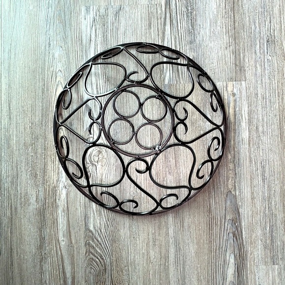 New! Black Metal Fruit Bowl🖤 - Picture 6 of 8